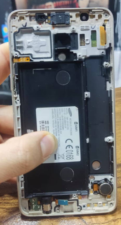 تاچ ال سی دی گوشی سامسونگ همراه شاسی اورجینال Samsung Galaxy J510 - طلایی