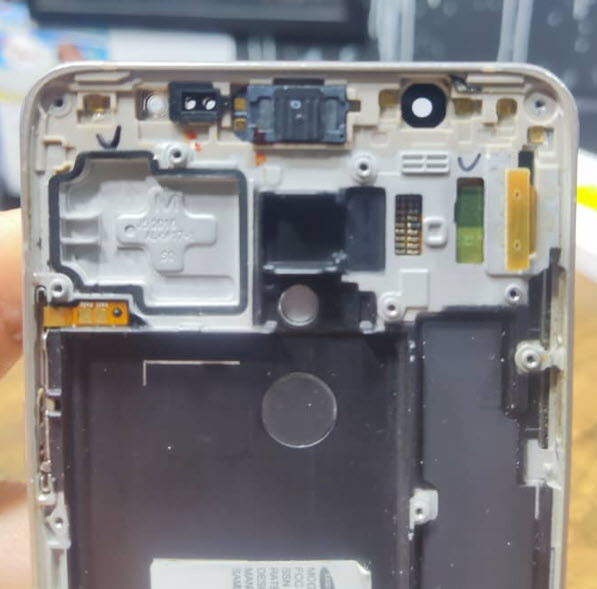 تاچ ال سی دی گوشی سامسونگ همراه شاسی اورجینال Samsung Galaxy J510 - طلایی