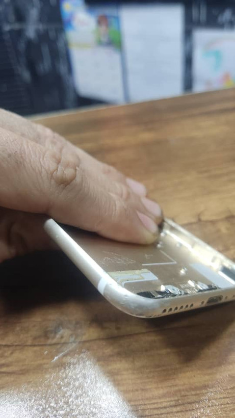 بدنه شاسی آیفون 7 اصلی اورجینال رنگ گلد | iPhone 7 Original