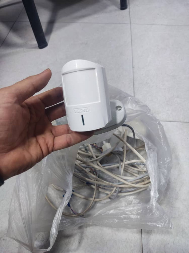 دزدگیر اماکن کلاسیک کار کرده در حد آک نو نو با وسایل Z4 Ultra